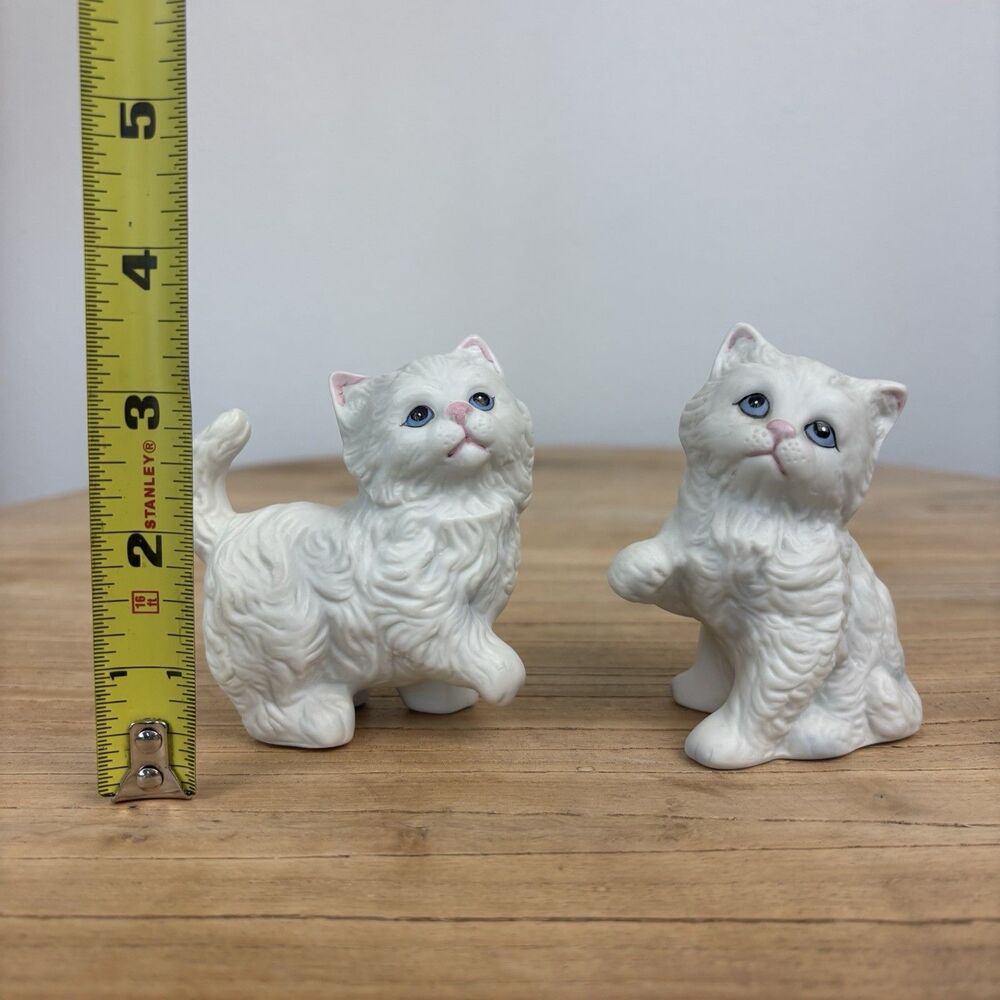 Vintage Homco White Kitten Cat Figurines Pair Porcelain Blue Eyes Granny Cottage - Picture 12 of 15